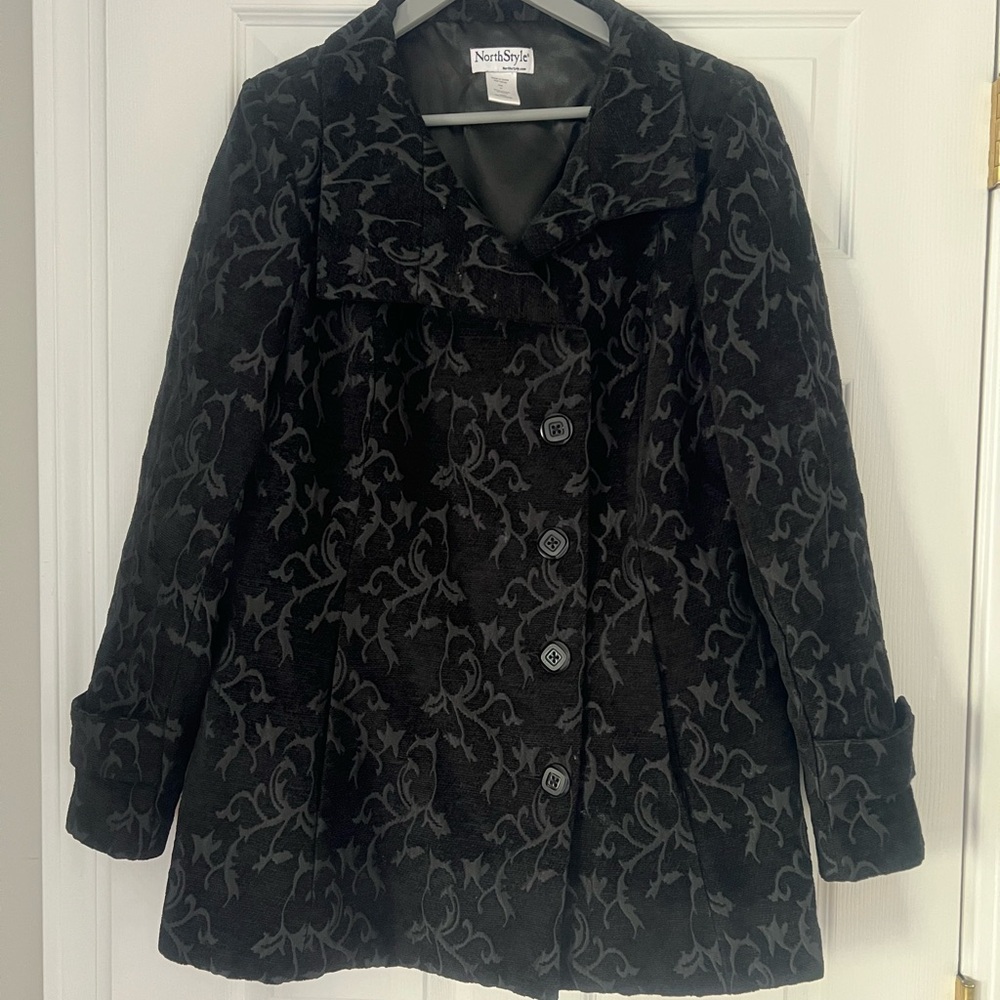 NorthStyle Women's Dark Patterned Pea Coat